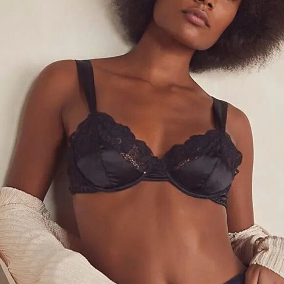 We Are HAH After Hours Bra Womens Cup Size A Black Underwire Push Up NWT - Picture 2 of 7